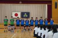 ５