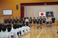８